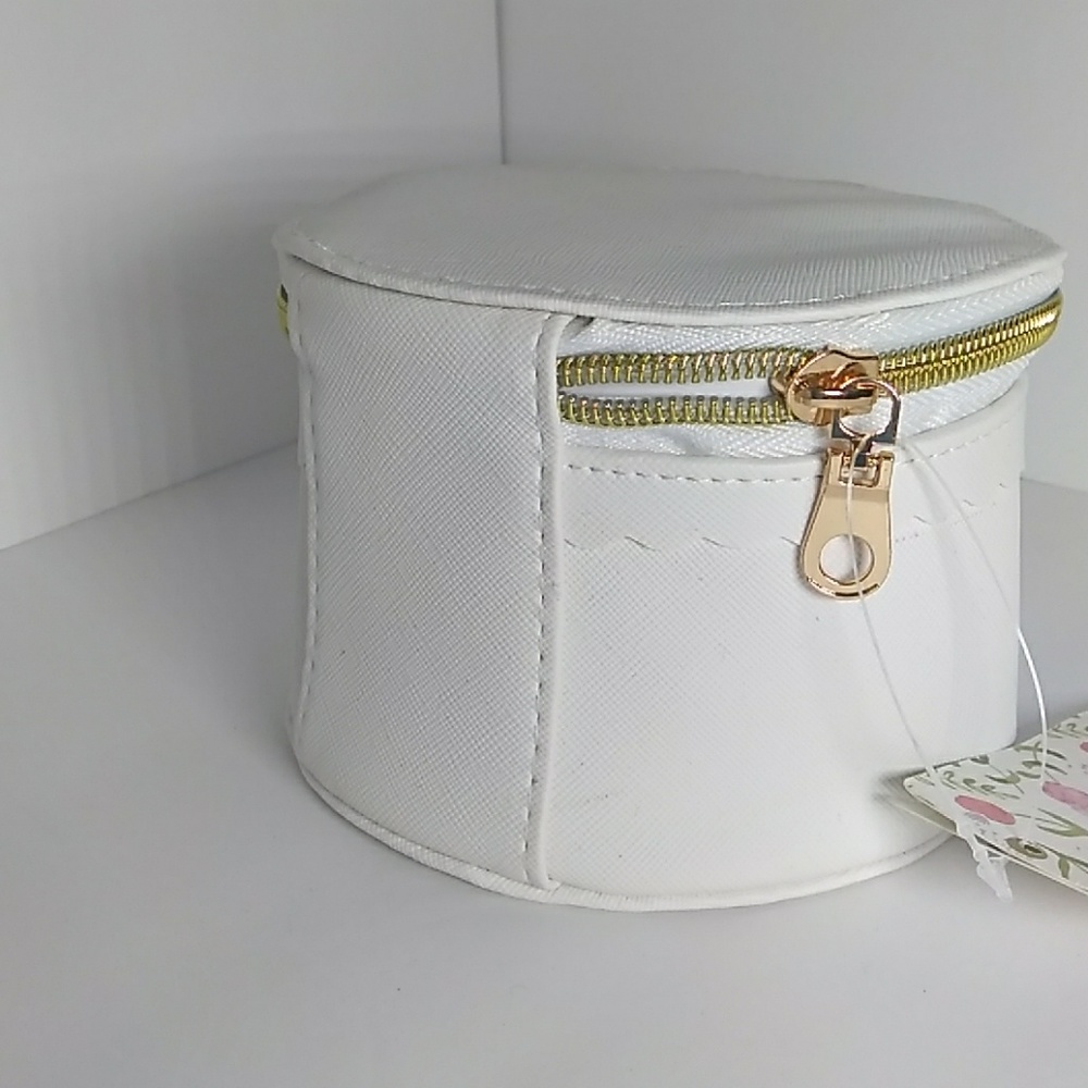 Jewelry Box - Picture 2 of 3